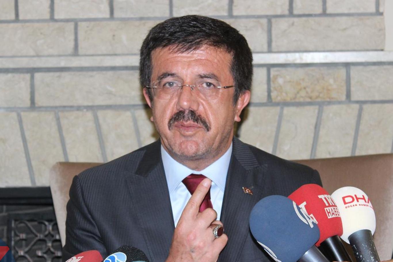 Bakan Zeybekçi: 15 bin ihracatçımıza yeşil pasaport vereceğiz Bakan Zeybekçi: 15 bin ihracatçımıza yeşil pasaport vereceğiz